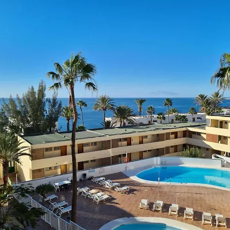 Seaview La Colina Apartment